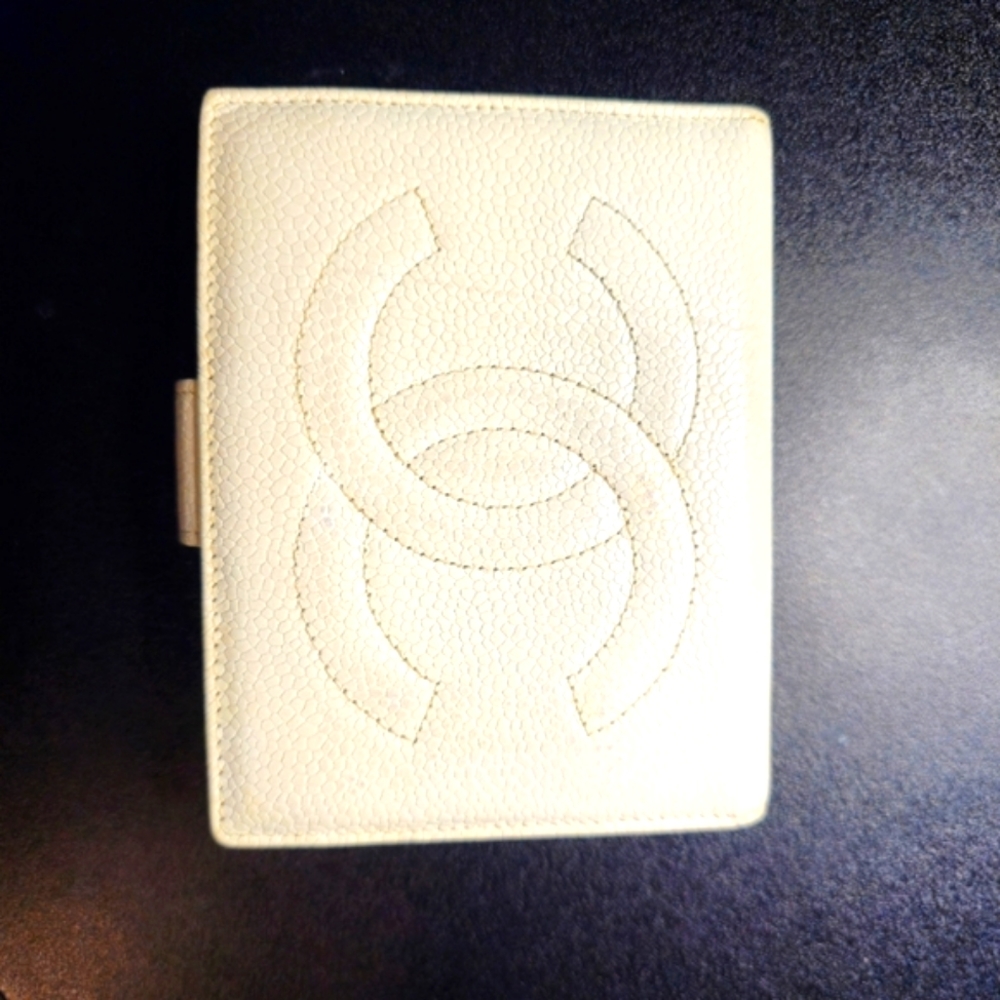 White CHANEL wallet Bifold with coin purse white caviar leather